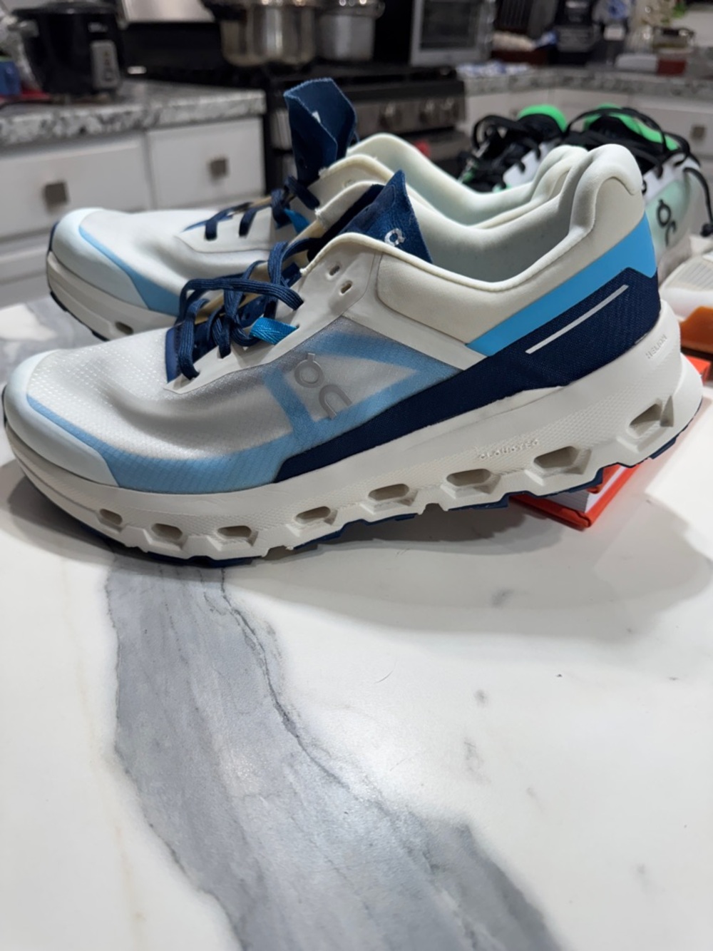On Running Cloudsurfer Lightweight Running Shoes - White & Blue - Picture 7 of 9